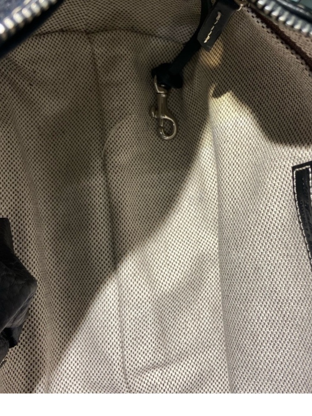 Dooney & Bourke Medium Pebble Grain Leather Bag - Picture 10 of 10